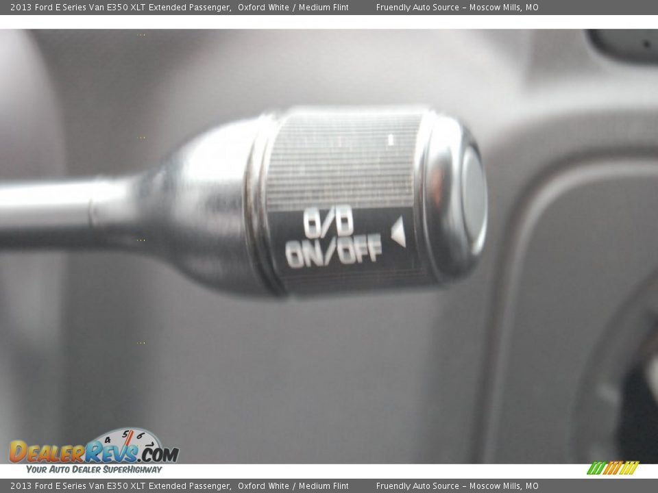 2013 Ford E Series Van E350 XLT Extended Passenger Oxford White / Medium Flint Photo #19