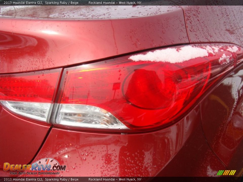 2013 Hyundai Elantra GLS Sparkling Ruby / Beige Photo #20