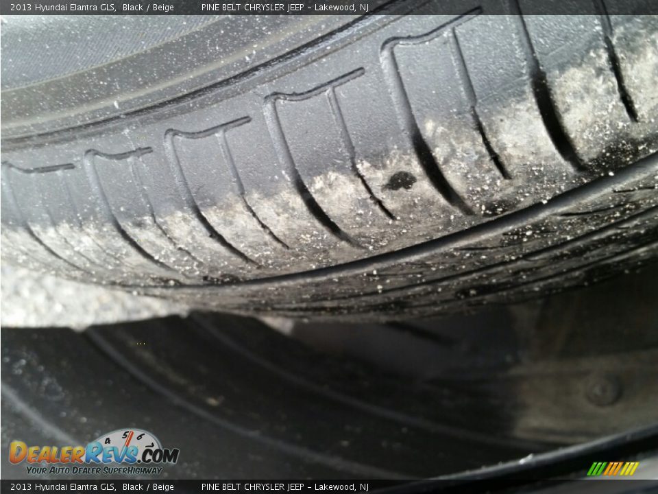 2013 Hyundai Elantra GLS Black / Beige Photo #24