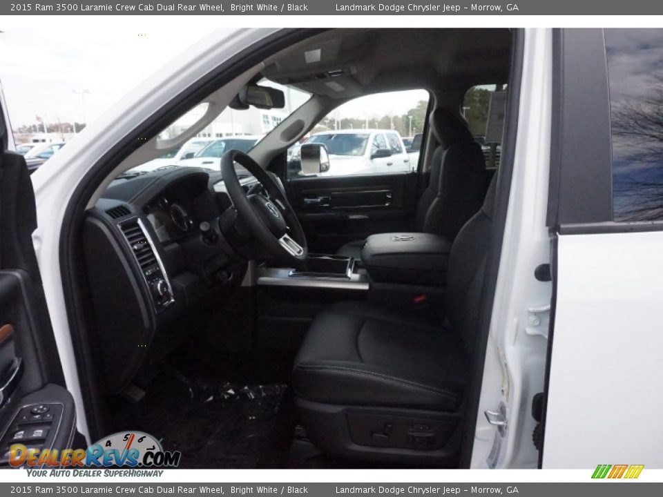 2015 Ram 3500 Laramie Crew Cab Dual Rear Wheel Bright White / Black Photo #7