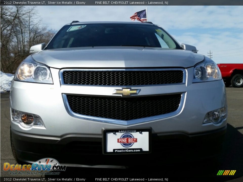 2012 Chevrolet Traverse LT Silver Ice Metallic / Ebony Photo #2