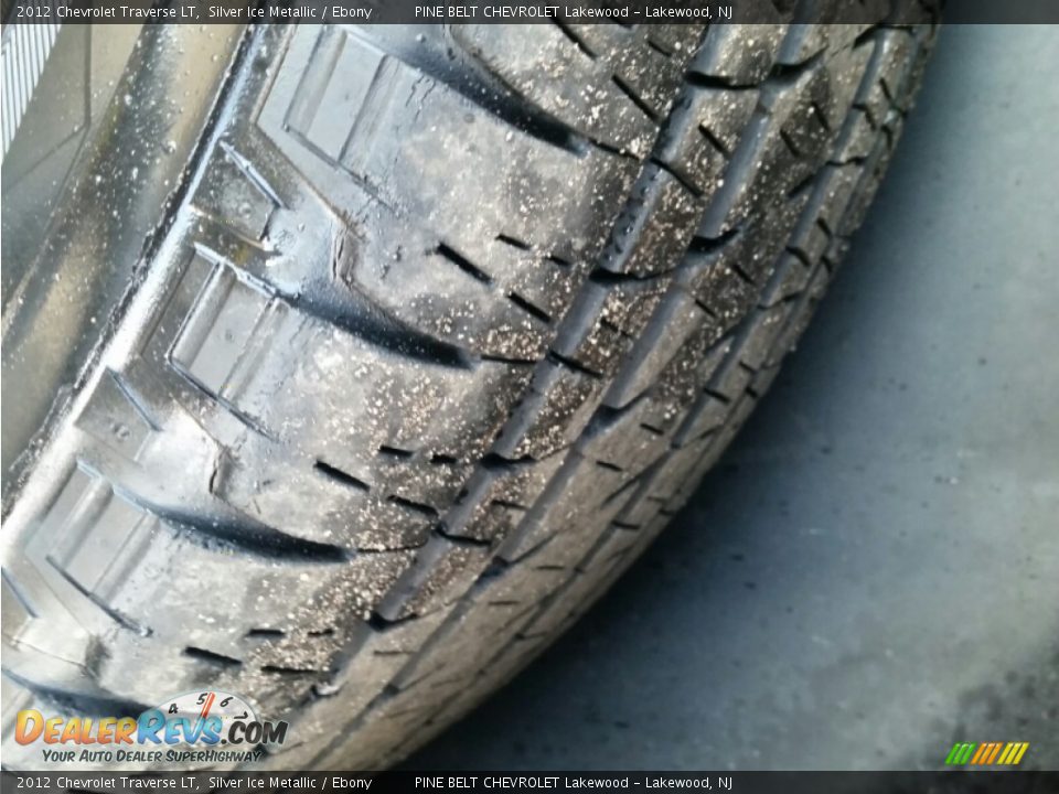 2012 Chevrolet Traverse LT Silver Ice Metallic / Ebony Photo #22