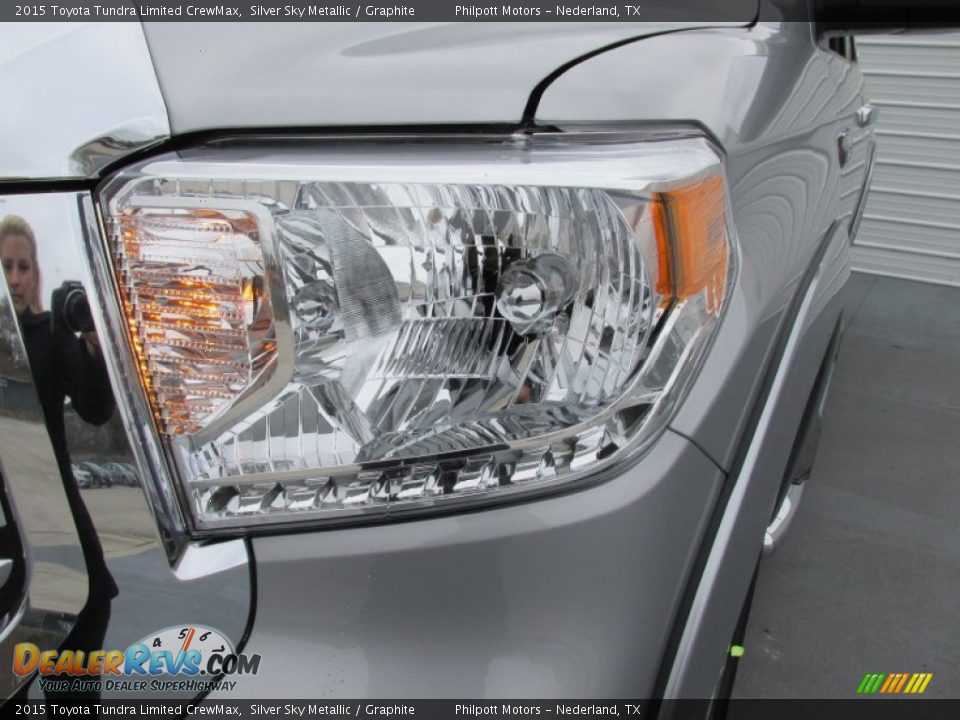 2015 Toyota Tundra Limited CrewMax Silver Sky Metallic / Graphite Photo #9