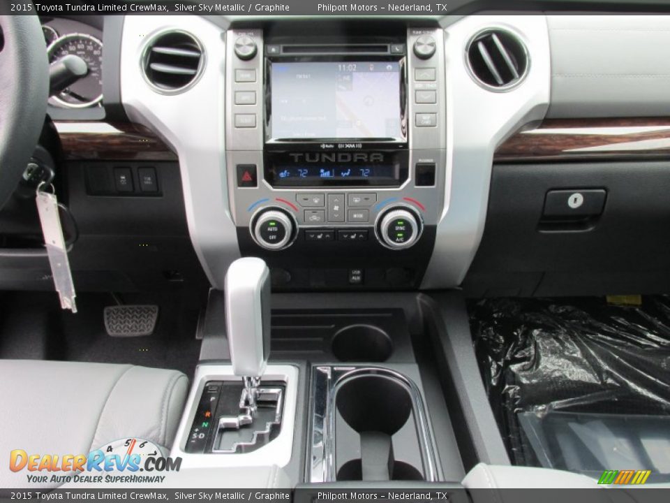 Controls of 2015 Toyota Tundra Limited CrewMax Photo #27