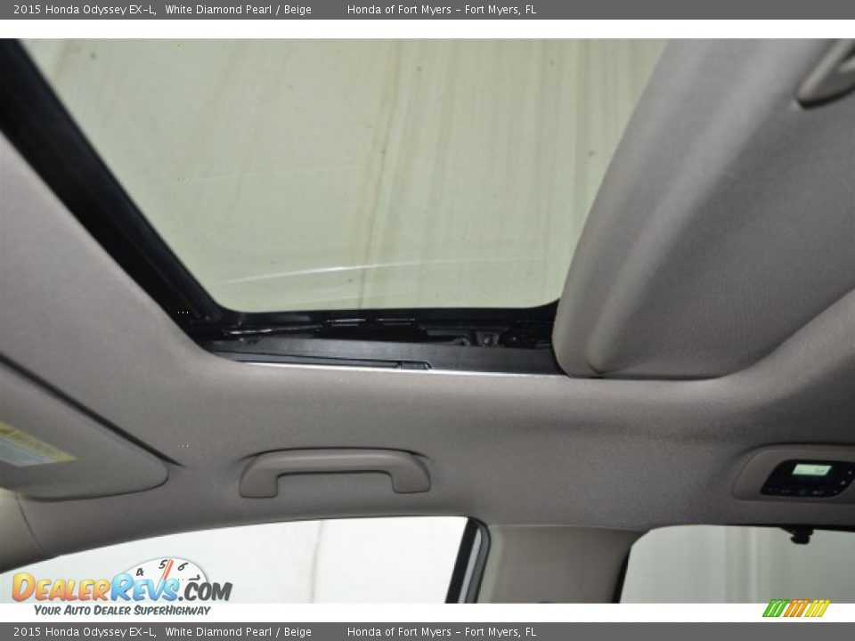 2015 Honda Odyssey EX-L White Diamond Pearl / Beige Photo #11
