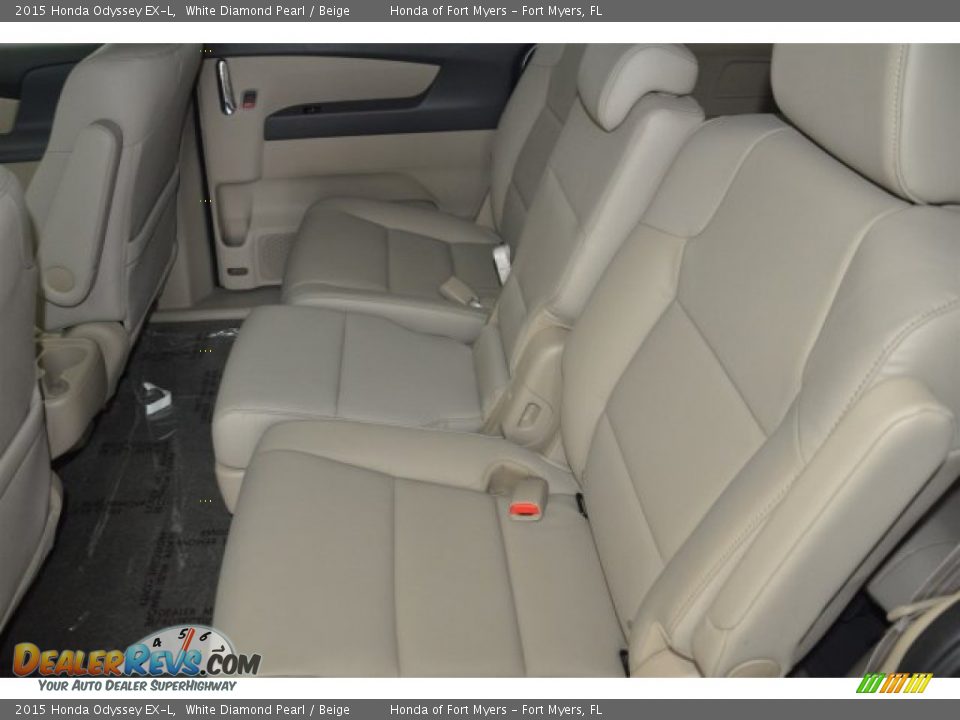 2015 Honda Odyssey EX-L White Diamond Pearl / Beige Photo #21