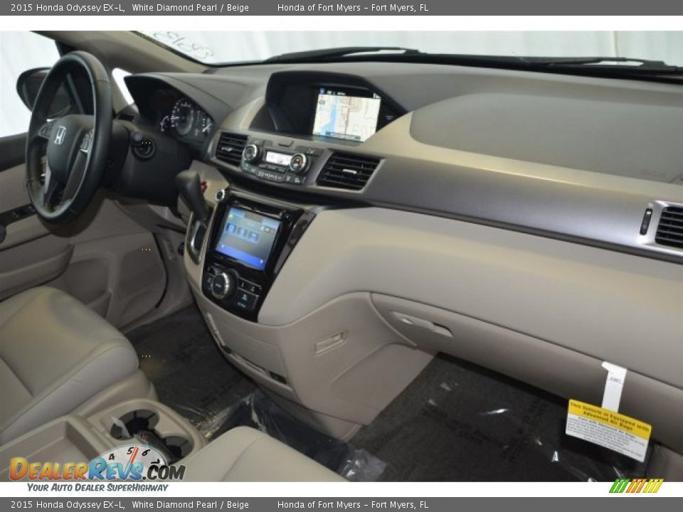 2015 Honda Odyssey EX-L White Diamond Pearl / Beige Photo #26