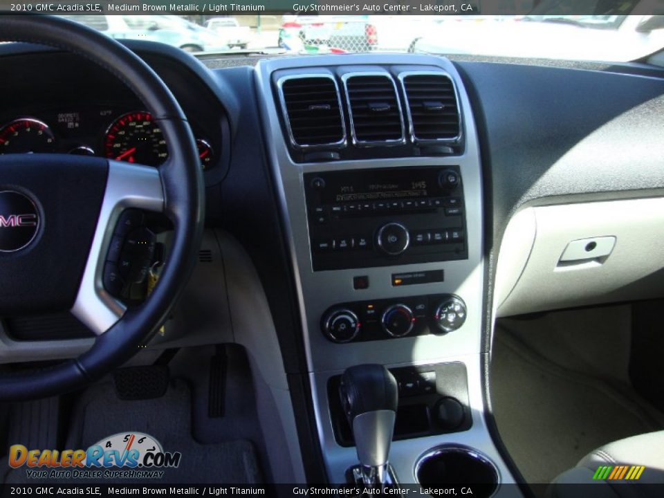 2010 GMC Acadia SLE Medium Brown Metallic / Light Titanium Photo #14