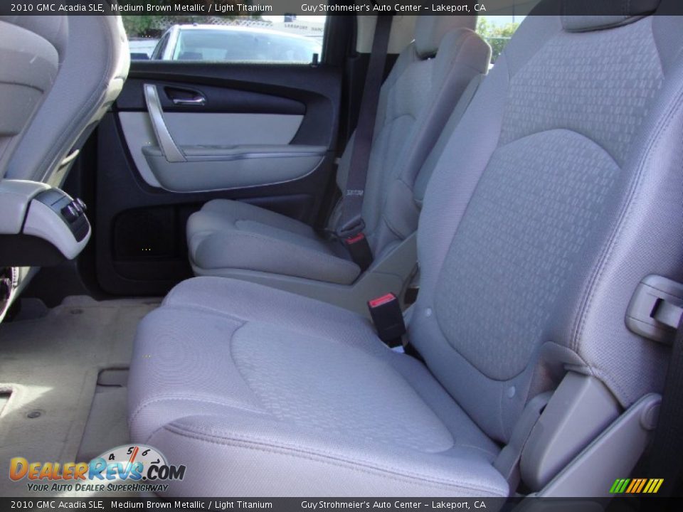 2010 GMC Acadia SLE Medium Brown Metallic / Light Titanium Photo #22