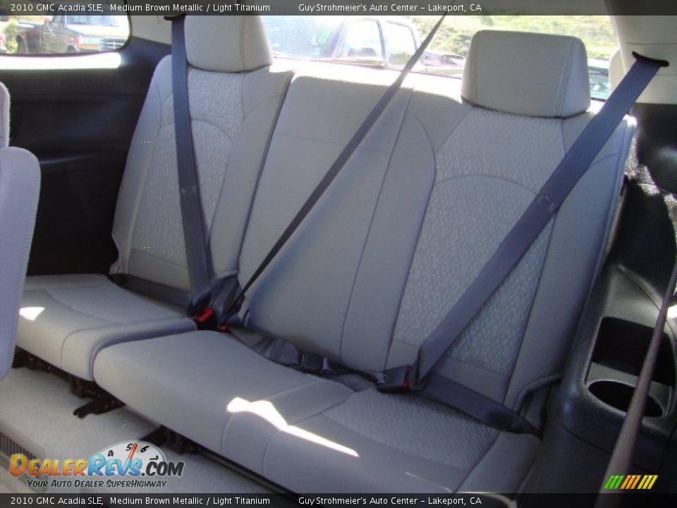 2010 GMC Acadia SLE Medium Brown Metallic / Light Titanium Photo #27
