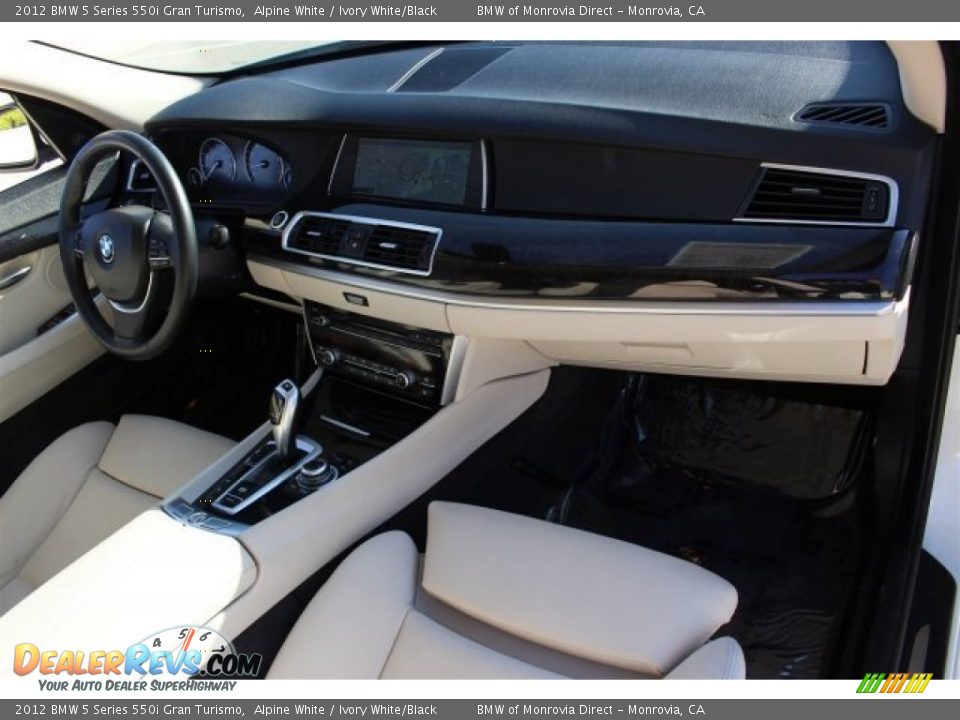 2012 BMW 5 Series 550i Gran Turismo Alpine White / Ivory White/Black Photo #11