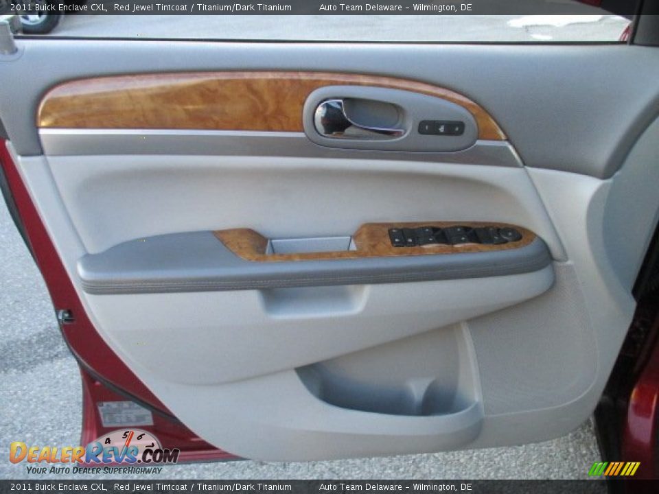 Door Panel of 2011 Buick Enclave CXL Photo #29