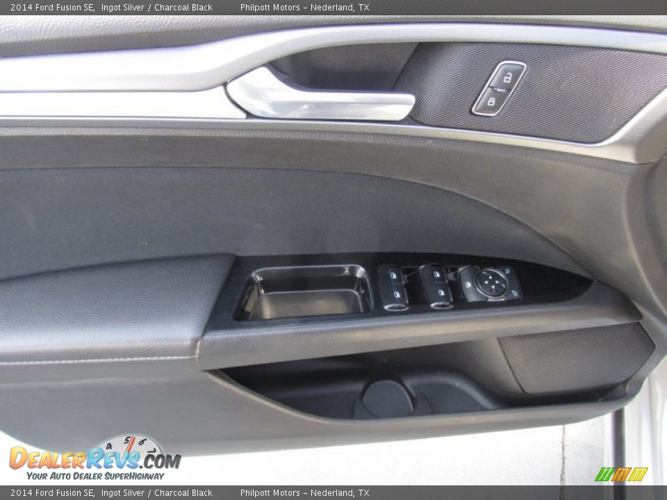 2014 Ford Fusion SE Ingot Silver / Charcoal Black Photo #30