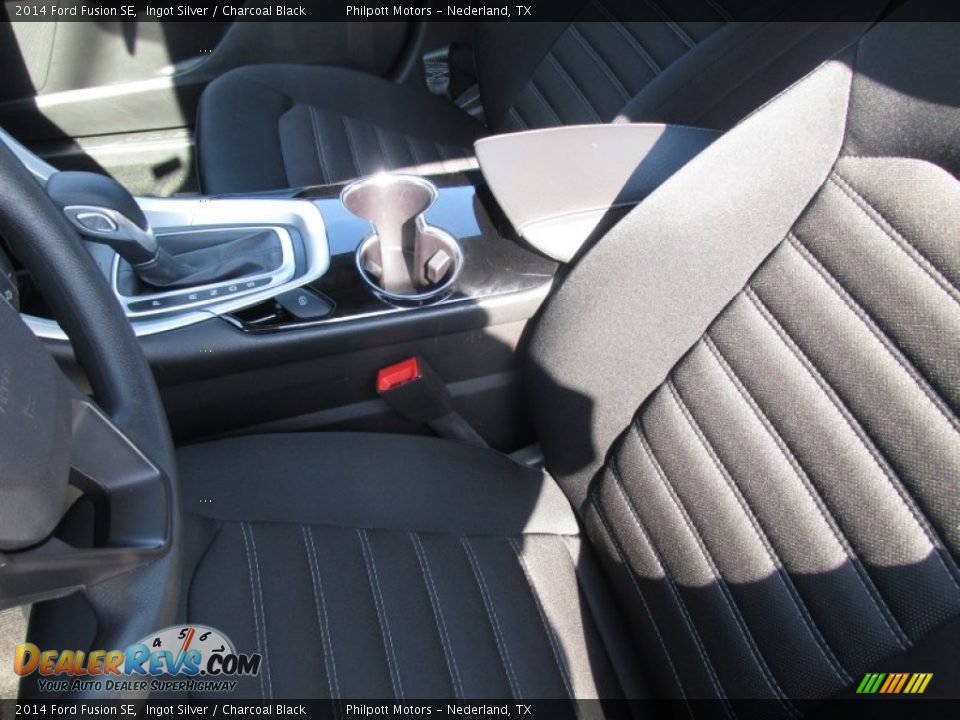 2014 Ford Fusion SE Ingot Silver / Charcoal Black Photo #32