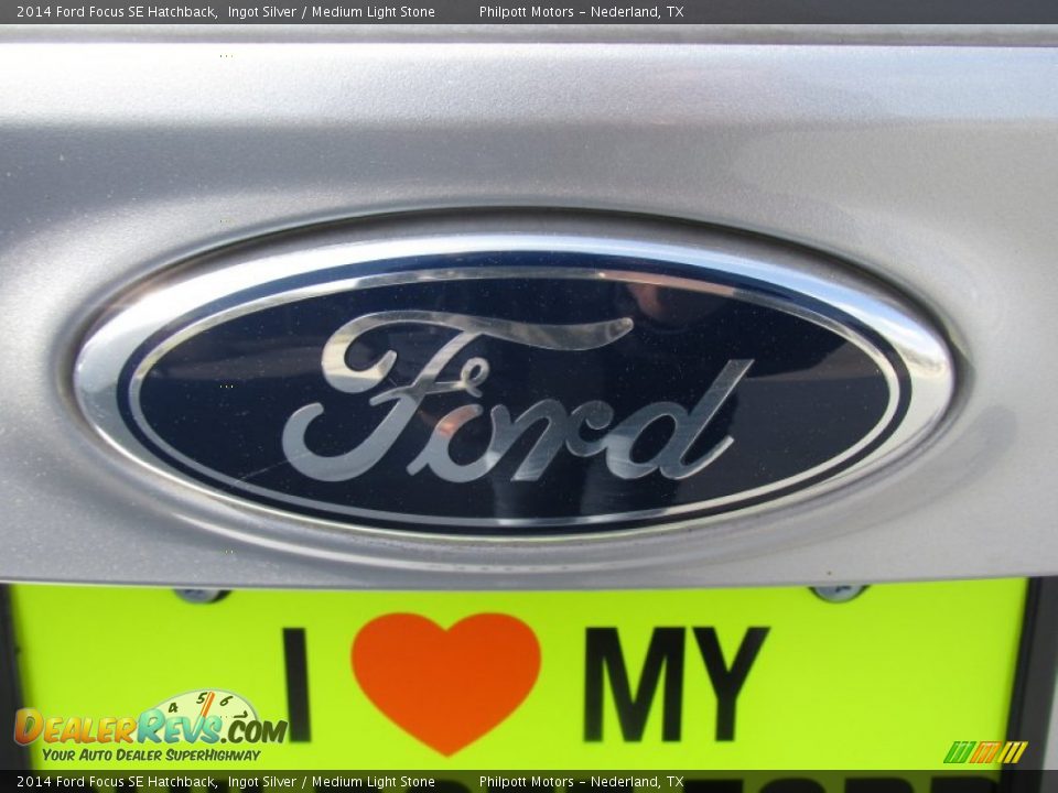 2014 Ford Focus SE Hatchback Ingot Silver / Medium Light Stone Photo #14