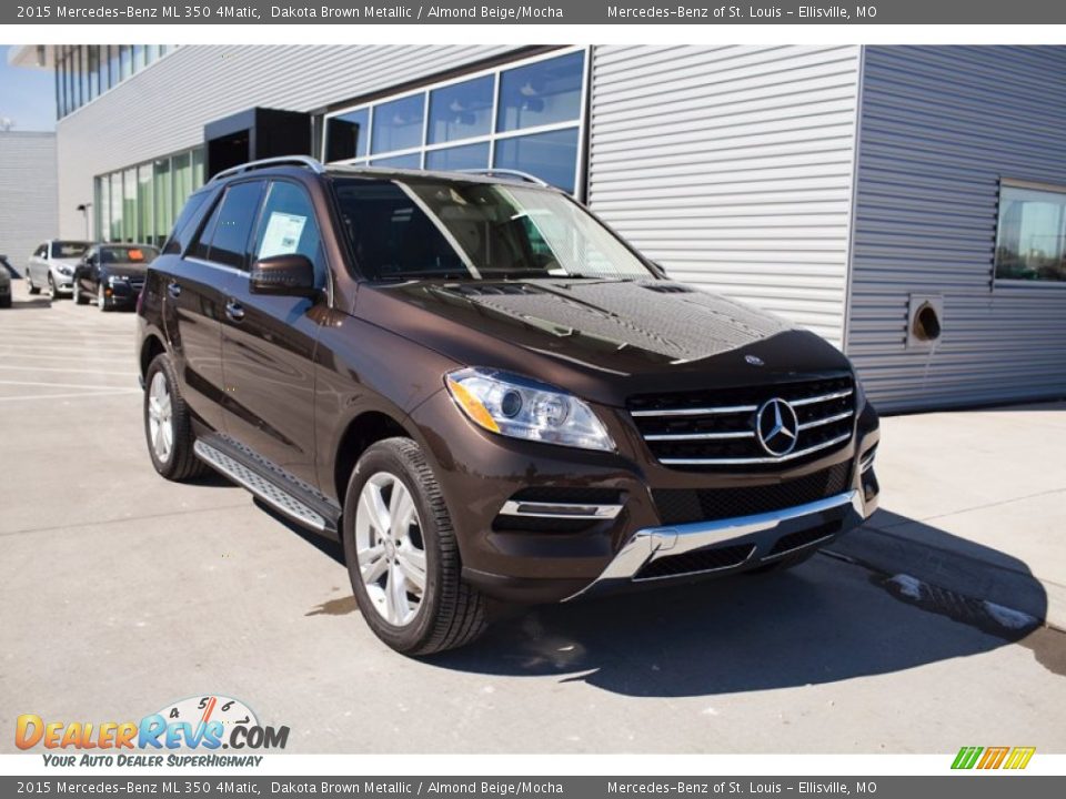 Front 3/4 View of 2015 Mercedes-Benz ML 350 4Matic Photo #1