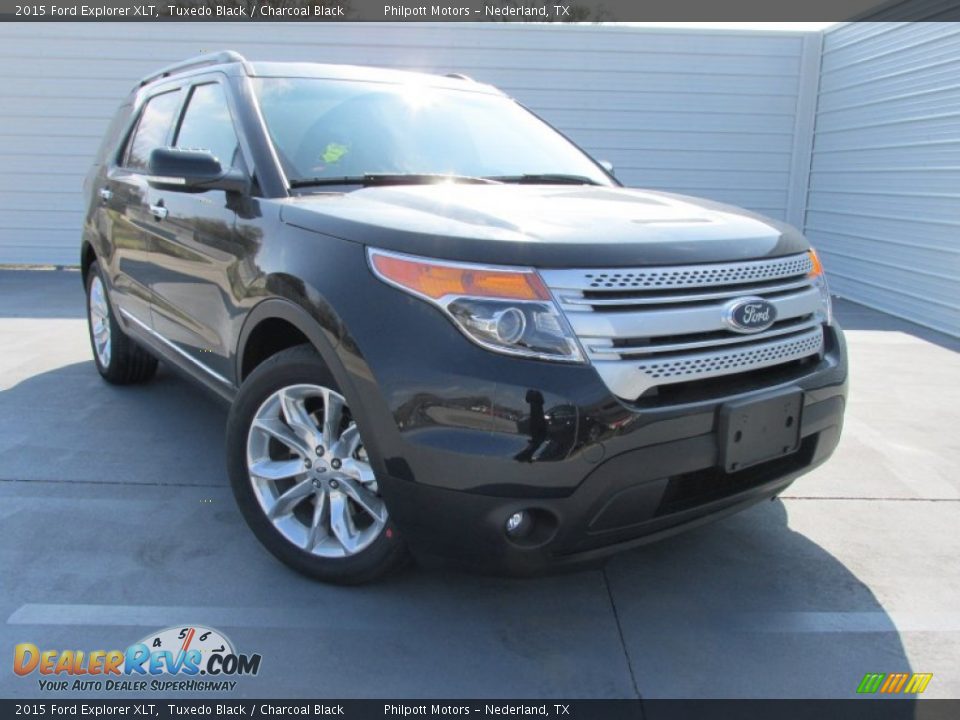 2015 Ford Explorer XLT Tuxedo Black / Charcoal Black Photo #2