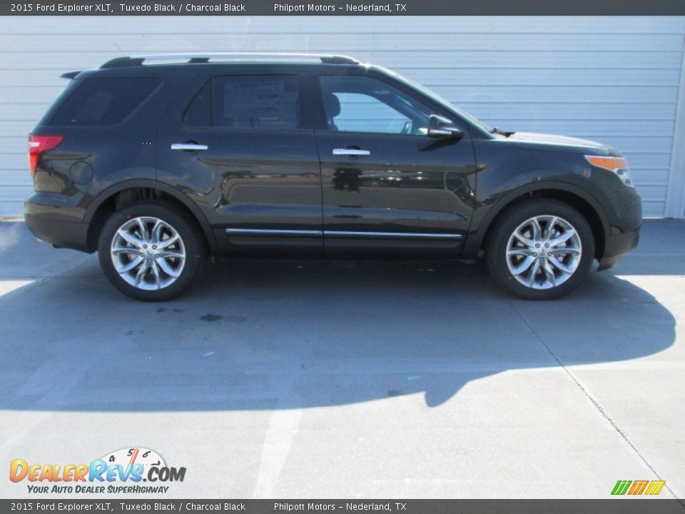 2015 Ford Explorer XLT Tuxedo Black / Charcoal Black Photo #3