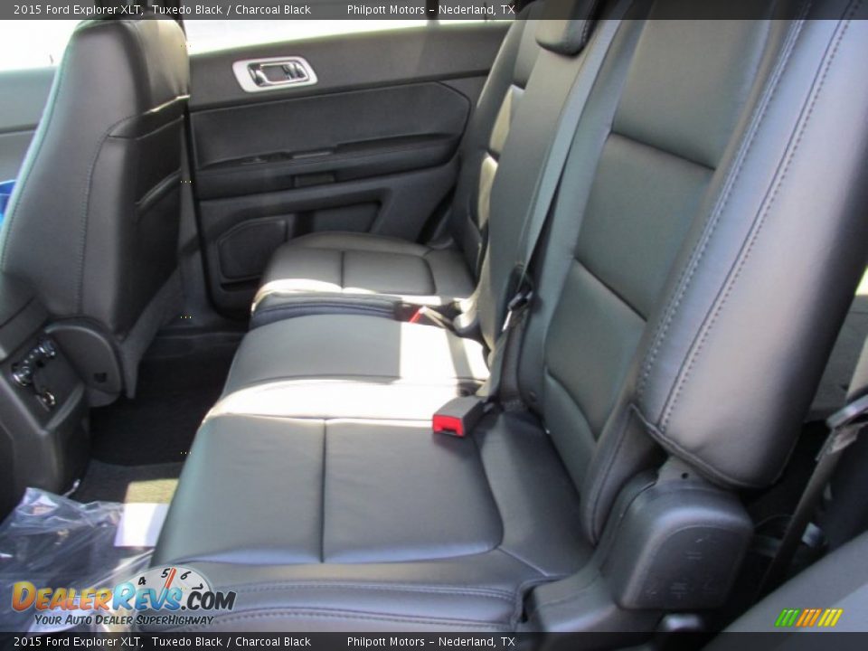 2015 Ford Explorer XLT Tuxedo Black / Charcoal Black Photo #21