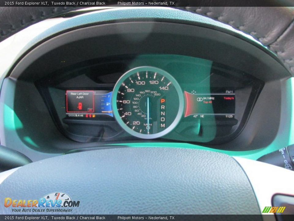 2015 Ford Explorer XLT Tuxedo Black / Charcoal Black Photo #32
