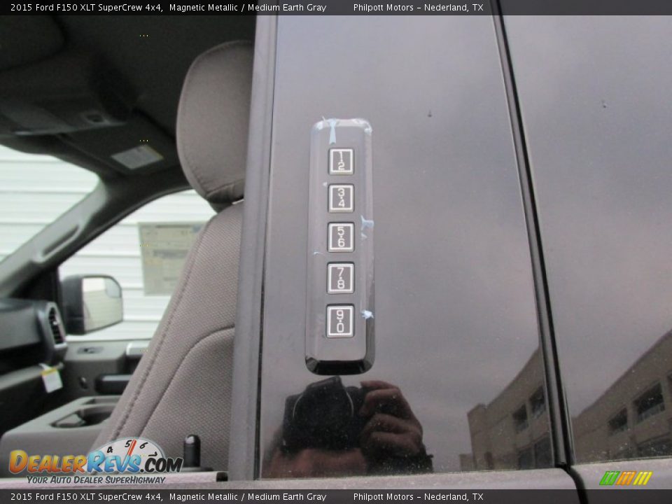2015 Ford F150 XLT SuperCrew 4x4 Magnetic Metallic / Medium Earth Gray Photo #16