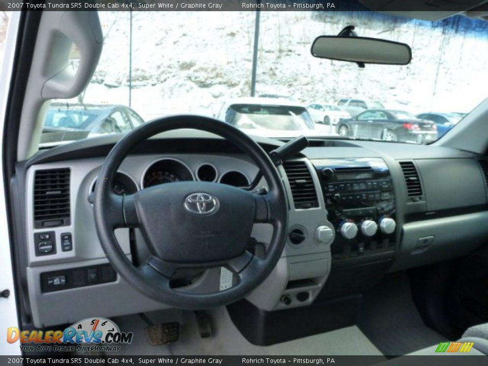 2007 Toyota Tundra SR5 Double Cab 4x4 Super White / Graphite Gray Photo #6