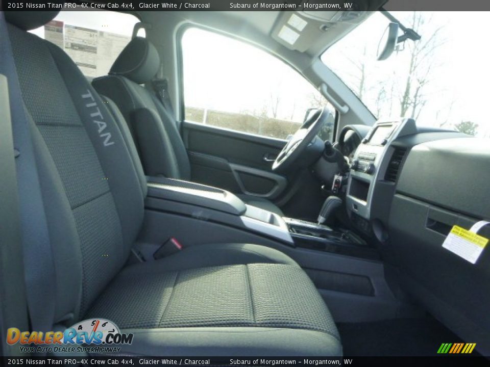 Charcoal Interior - 2015 Nissan Titan PRO-4X Crew Cab 4x4 Photo #11