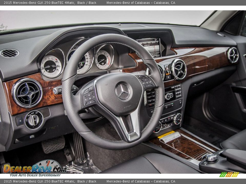 Dashboard of 2015 Mercedes-Benz GLK 250 BlueTEC 4Matic Photo #5