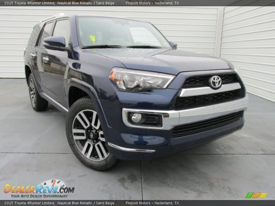 Front 3/4 View of 2015 Toyota 4Runner Limited Photo #2