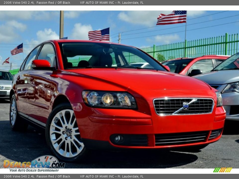 2006 Volvo S40 2.4i Passion Red / Off Black Photo #12