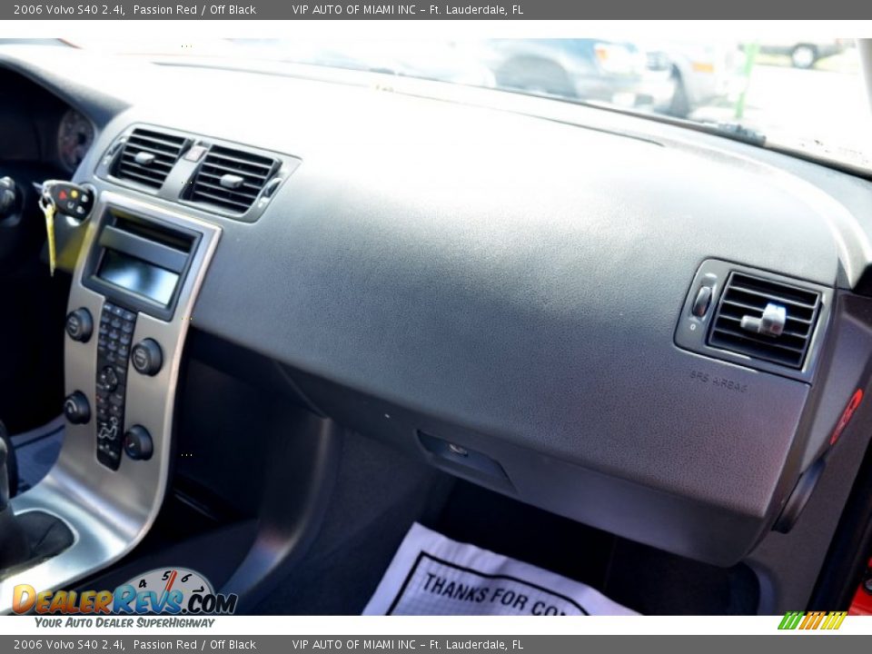 2006 Volvo S40 2.4i Passion Red / Off Black Photo #17