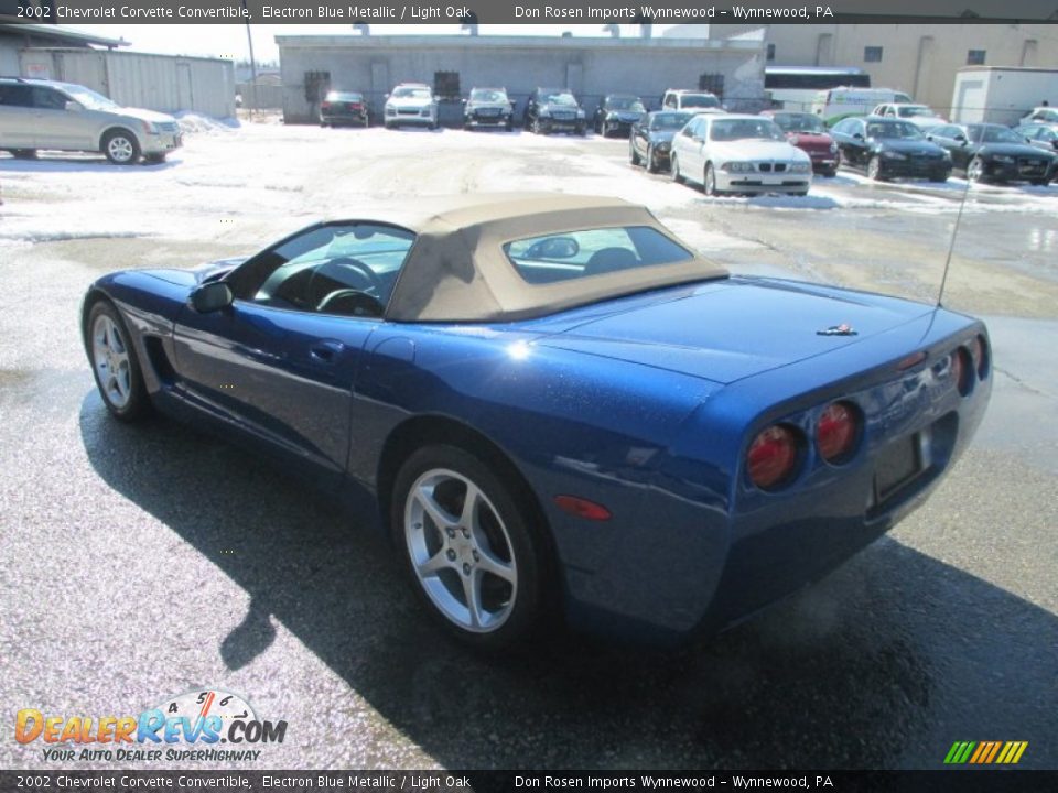 2002 Chevrolet Corvette Convertible Electron Blue Metallic / Light Oak Photo #9