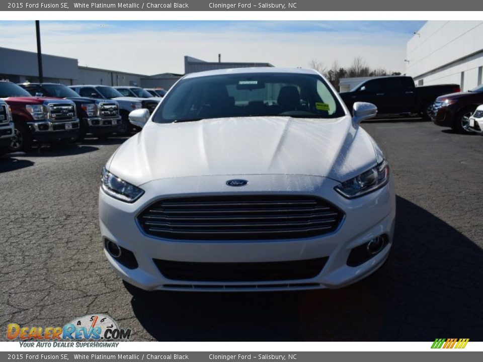 2015 Ford Fusion SE White Platinum Metallic / Charcoal Black Photo #4