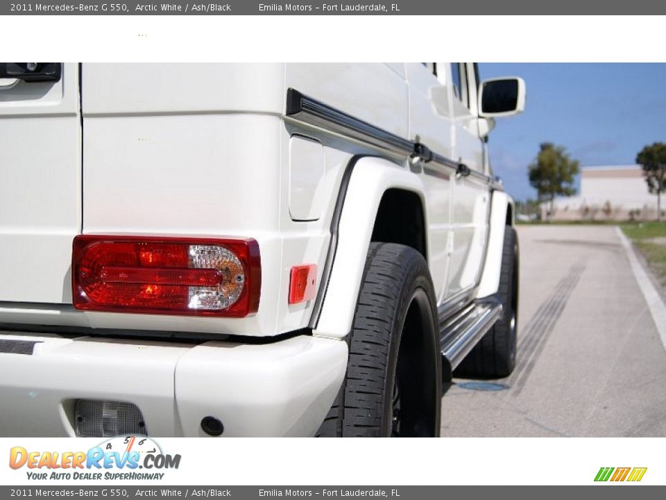 2011 Mercedes-Benz G 550 Arctic White / Ash/Black Photo #25
