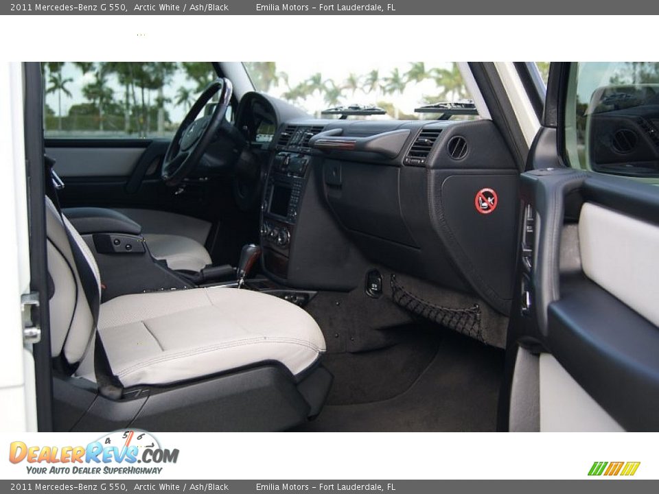 2011 Mercedes-Benz G 550 Arctic White / Ash/Black Photo #30