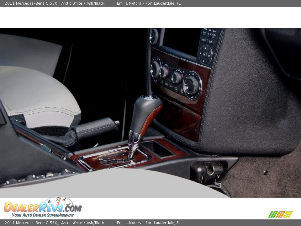 2011 Mercedes-Benz G 550 Arctic White / Ash/Black Photo #31