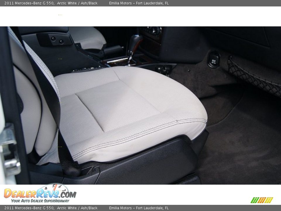 2011 Mercedes-Benz G 550 Arctic White / Ash/Black Photo #32