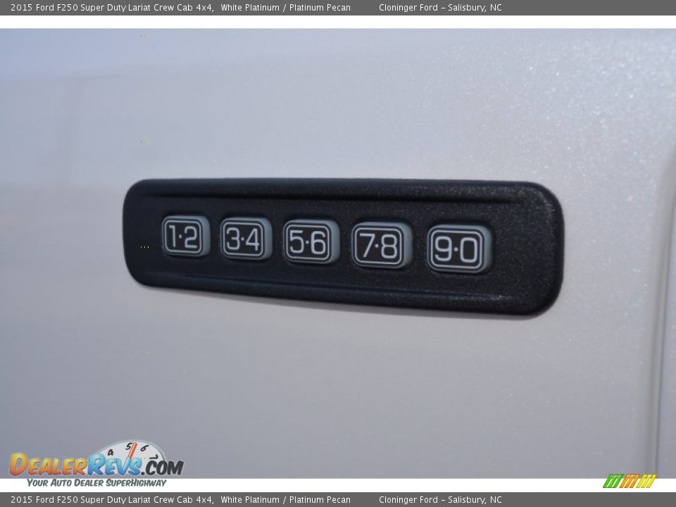 2015 Ford F250 Super Duty Lariat Crew Cab 4x4 White Platinum / Platinum Pecan Photo #14