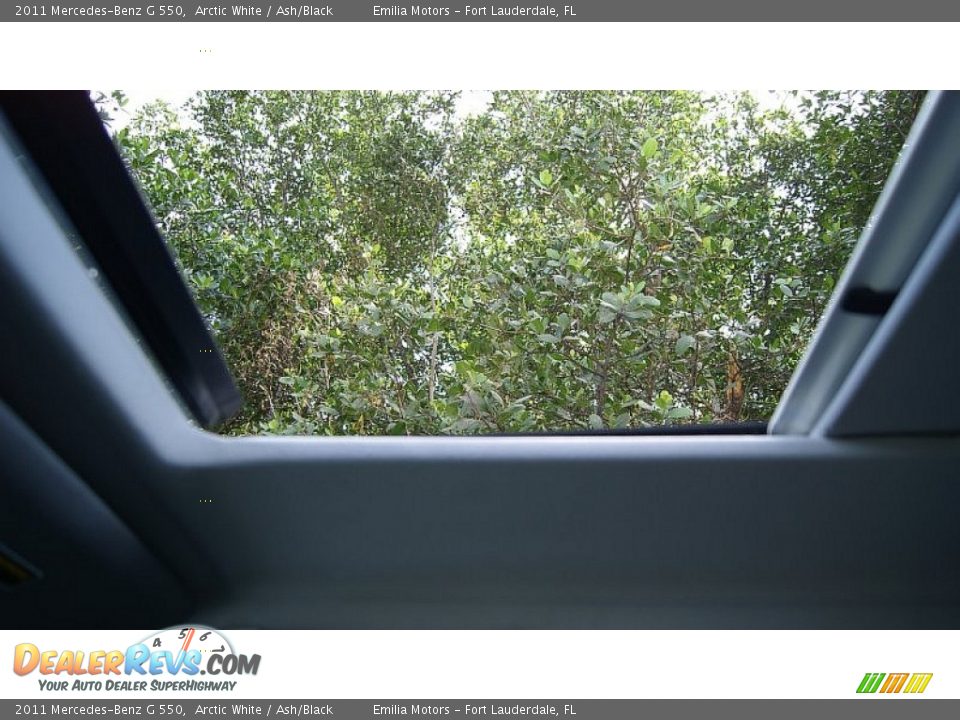 2011 Mercedes-Benz G 550 Arctic White / Ash/Black Photo #48