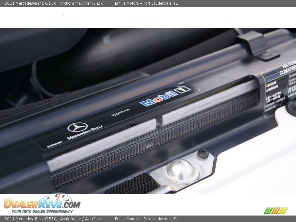 2011 Mercedes-Benz G 550 Arctic White / Ash/Black Photo #60