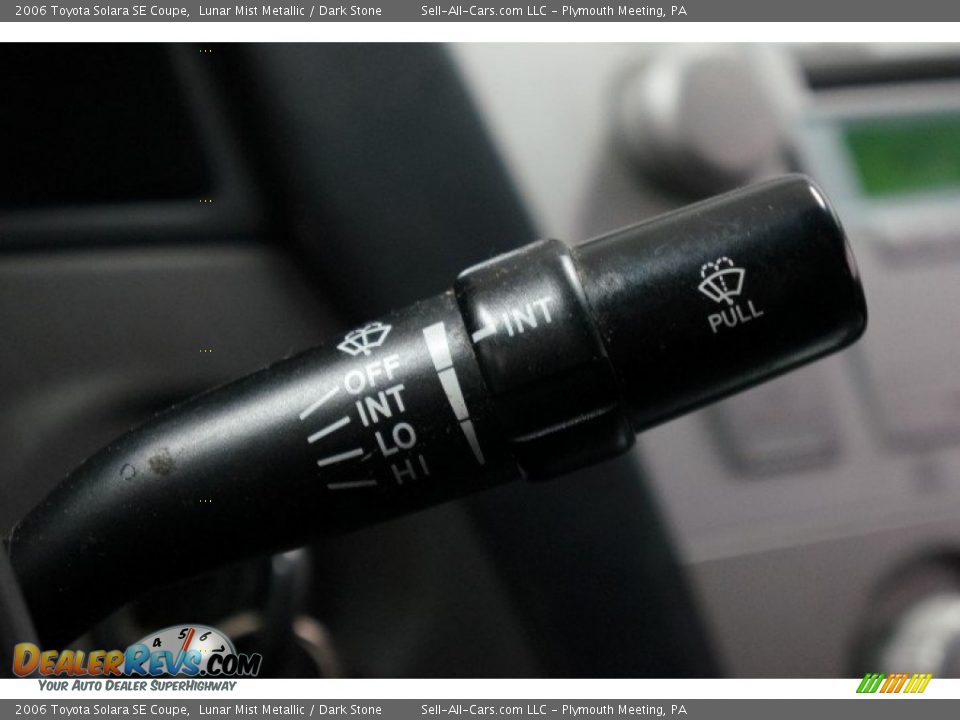 2006 Toyota Solara SE Coupe Lunar Mist Metallic / Dark Stone Photo #22