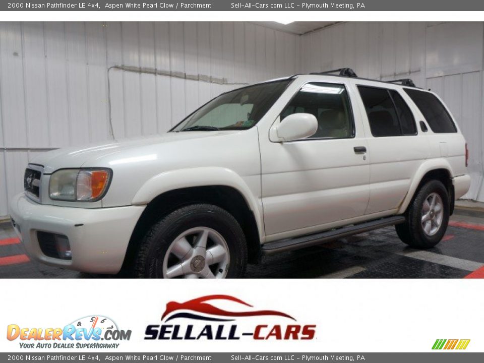 2000 Nissan Pathfinder LE 4x4 Aspen White Pearl Glow / Parchment Photo #1