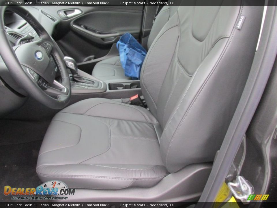 Front Seat of 2015 Ford Focus SE Sedan Photo #21