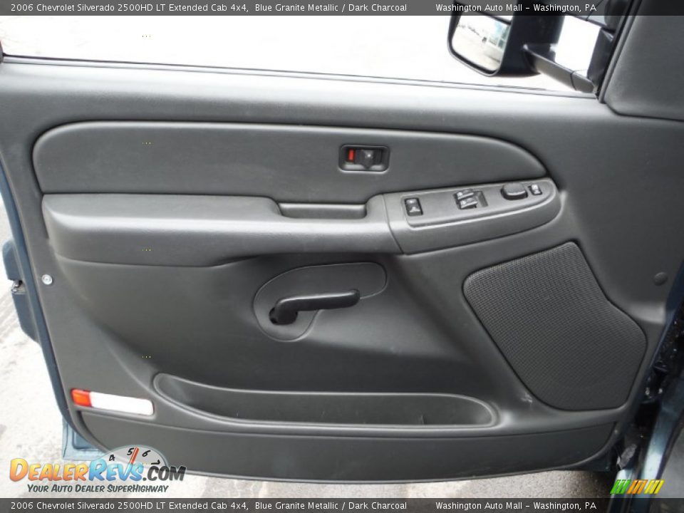 2006 Chevrolet Silverado 2500HD LT Extended Cab 4x4 Blue Granite Metallic / Dark Charcoal Photo #14