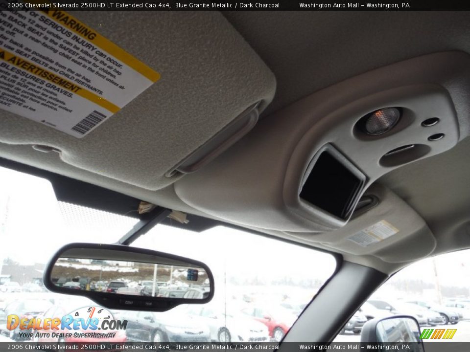 2006 Chevrolet Silverado 2500HD LT Extended Cab 4x4 Blue Granite Metallic / Dark Charcoal Photo #18