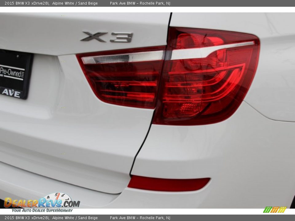 2015 BMW X3 xDrive28i Alpine White / Sand Beige Photo #24