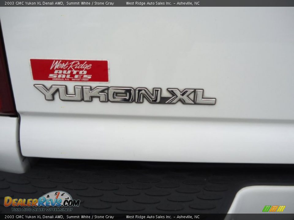 2003 GMC Yukon XL Denali AWD Summit White / Stone Gray Photo #13