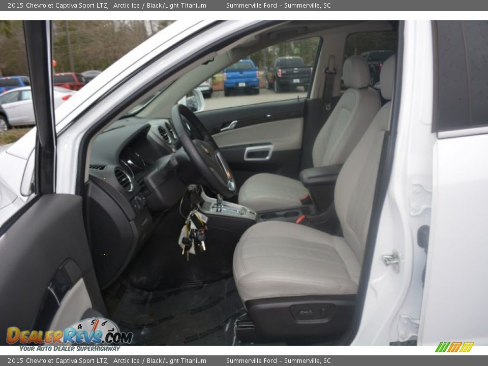 Black/Light Titanium Interior - 2015 Chevrolet Captiva Sport LTZ Photo #16