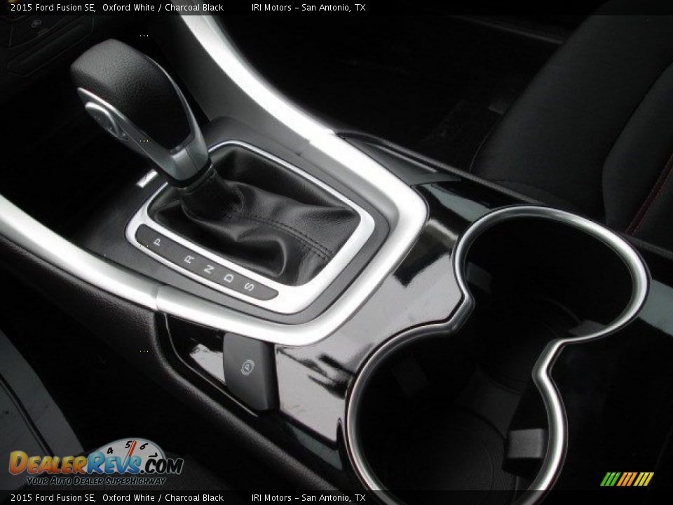 2015 Ford Fusion SE Oxford White / Charcoal Black Photo #21