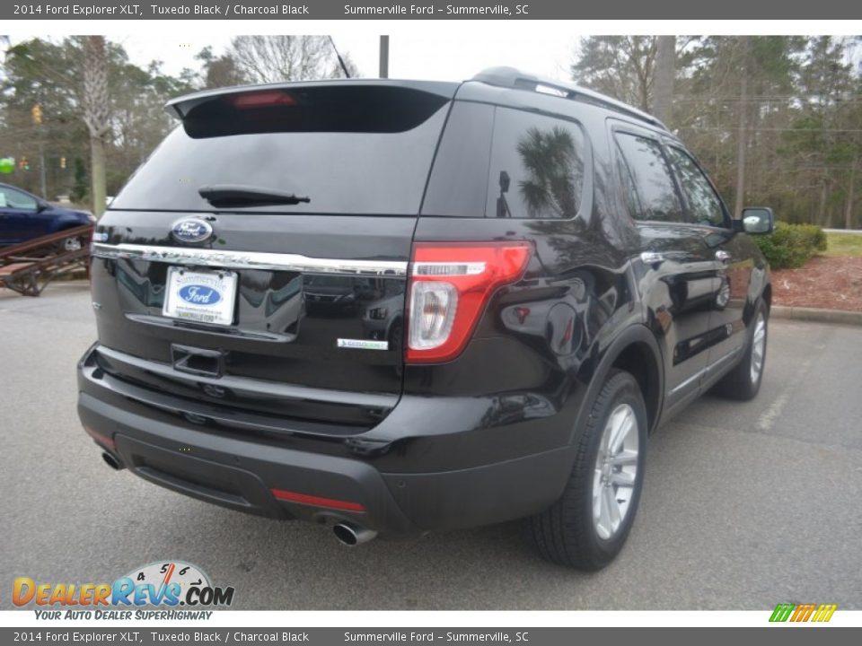 2014 Ford Explorer XLT Tuxedo Black / Charcoal Black Photo #3
